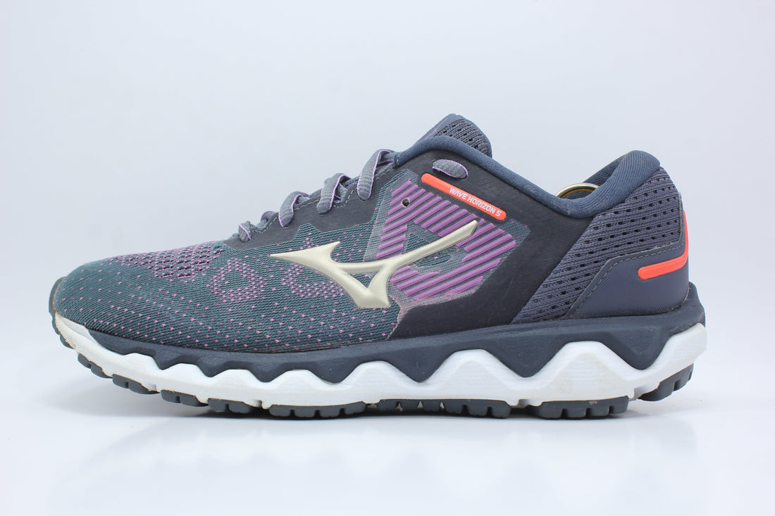 How to Spot Fake Factory Reject or Replica Shoes in Pakistan