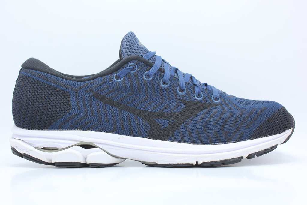Mizuno Wave Rider 22