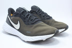 Nike Revolution