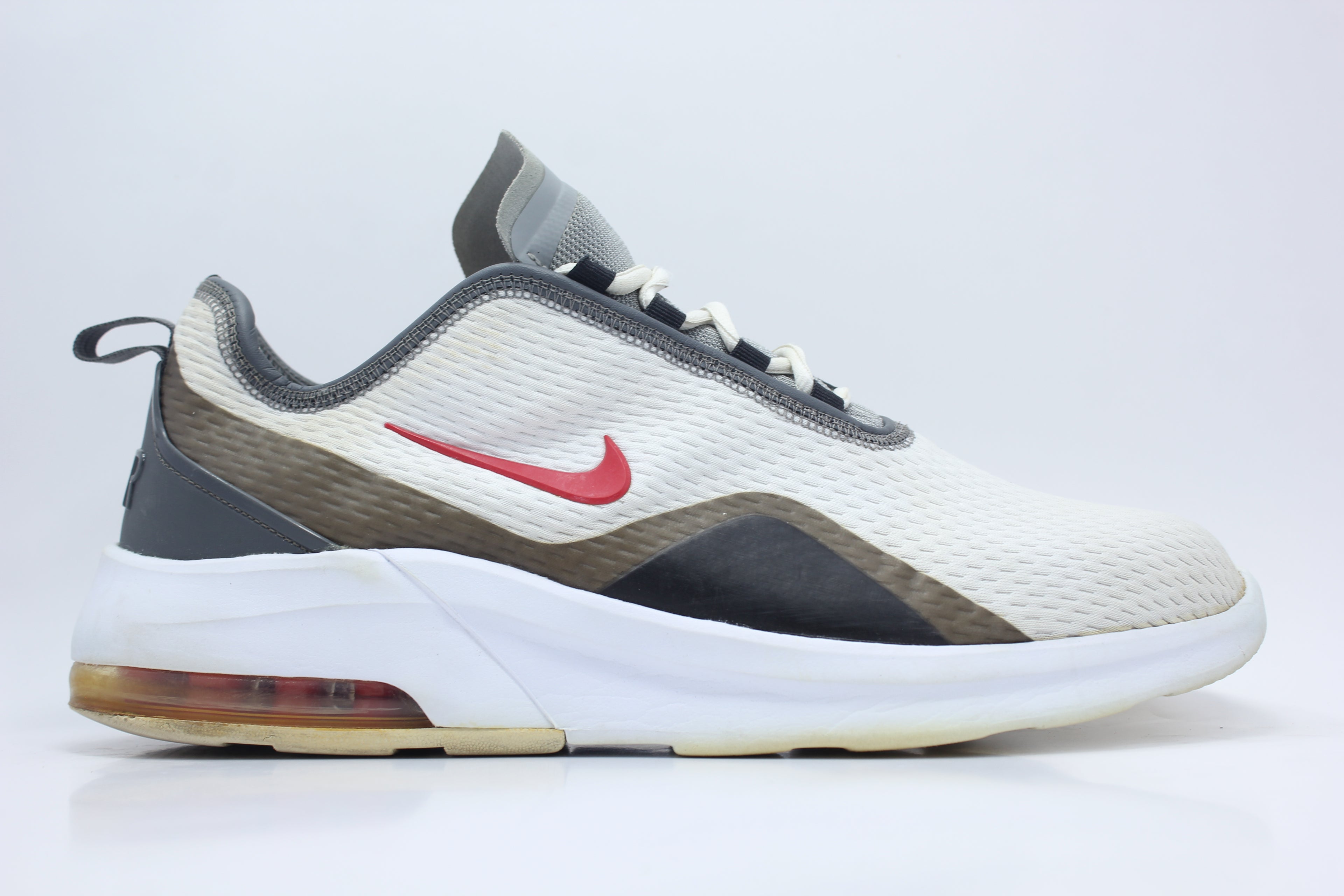 Nike Air Max Motion 2