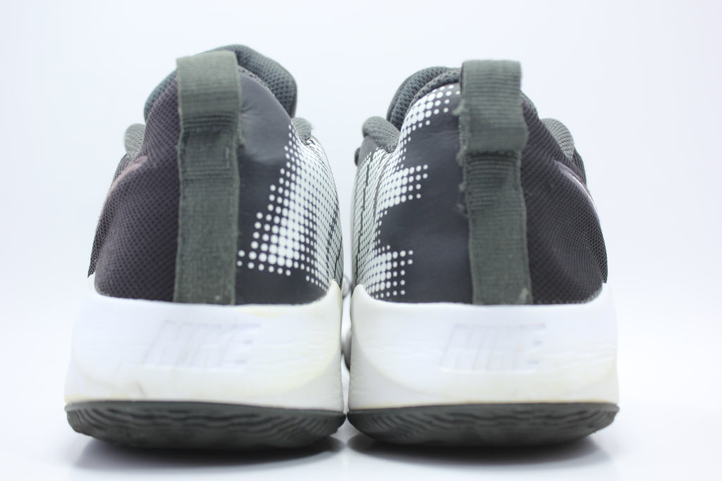 Nike Team Hustle Quick