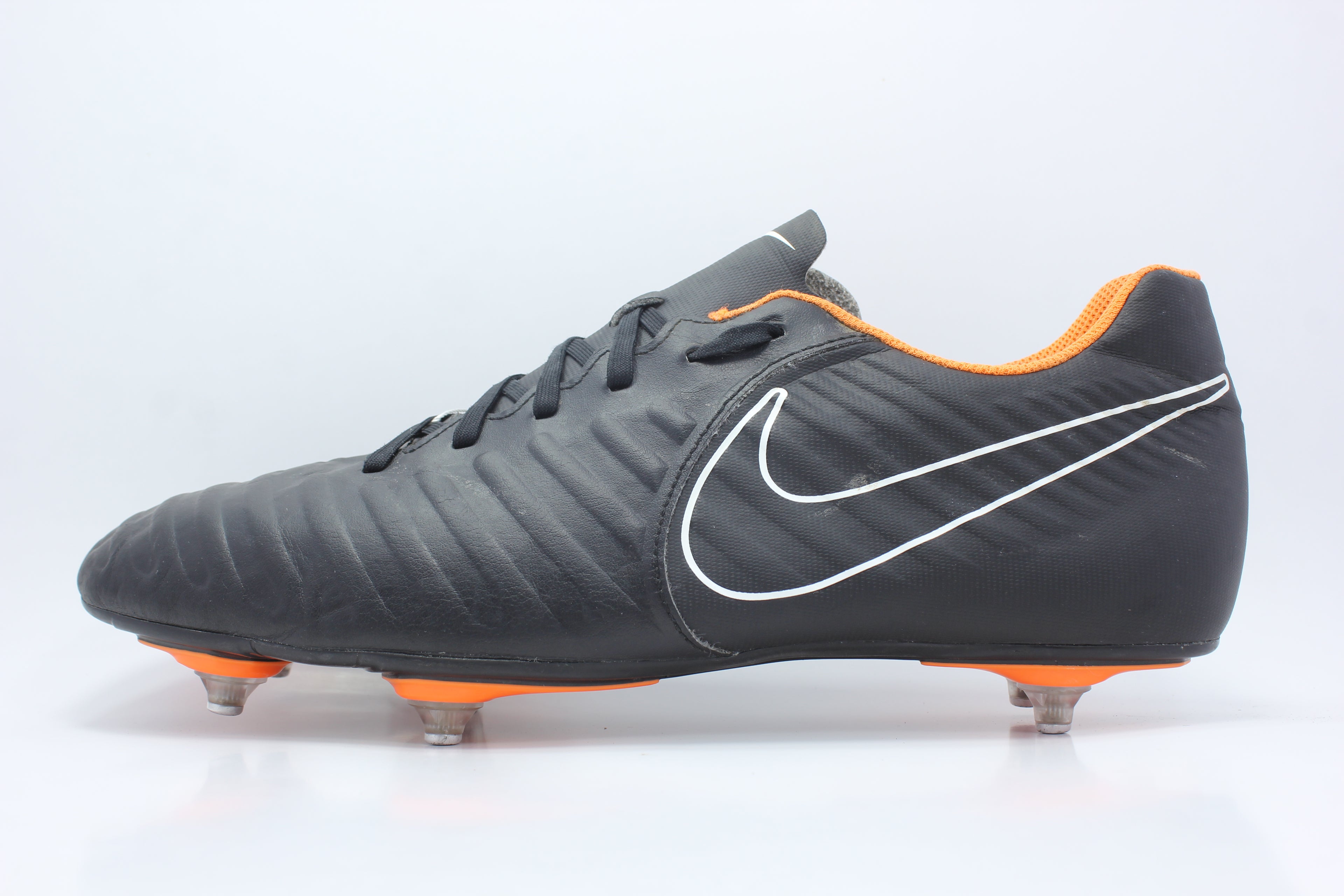 Nike Tiempo
