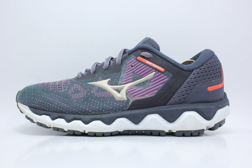 Mizuno Wave Horizon 5