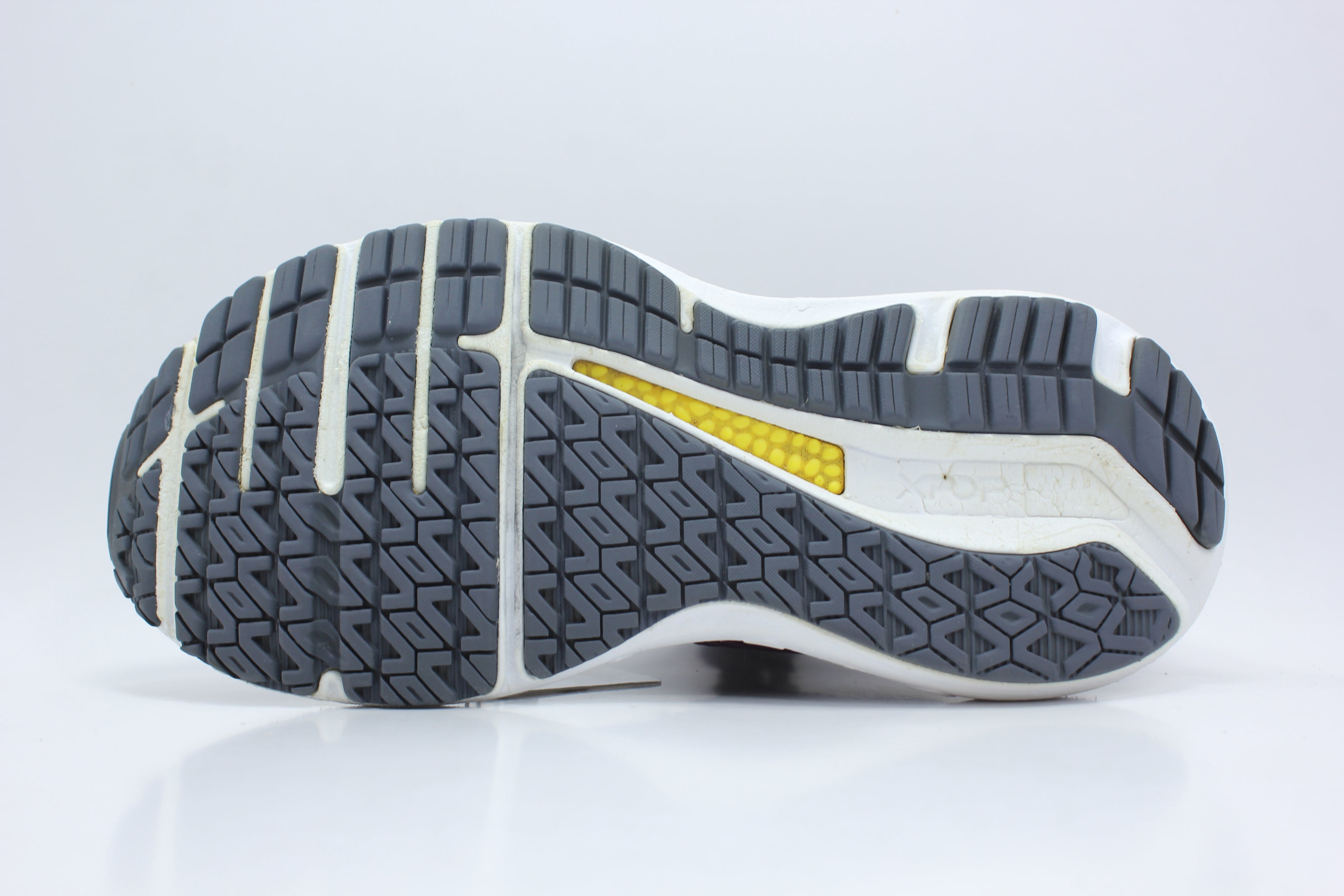 Mizuno Wave Horizon 5